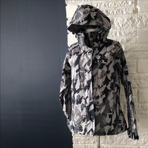 The North Face Gore Tex Summit Series Coat - Picture 6 of 8